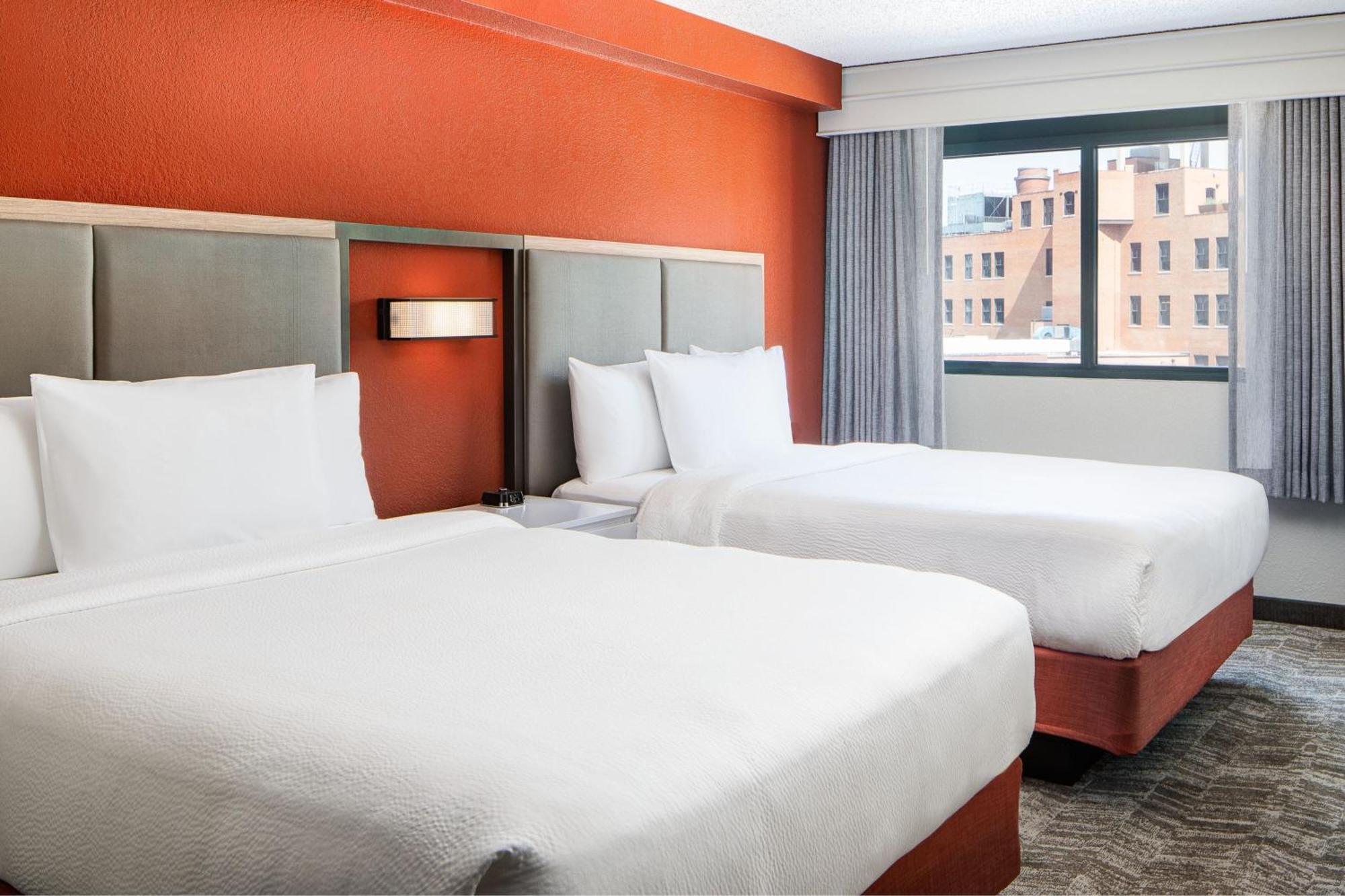 Springhill Suites By Marriott Dallas Downtown / West End Exteriör bild