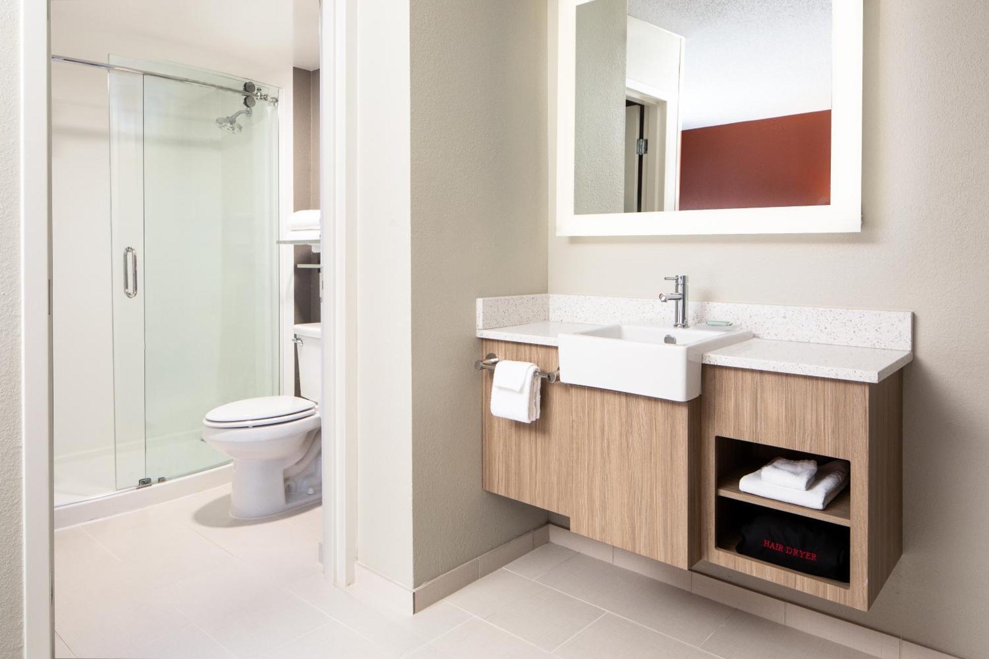 Springhill Suites By Marriott Dallas Downtown / West End Exteriör bild