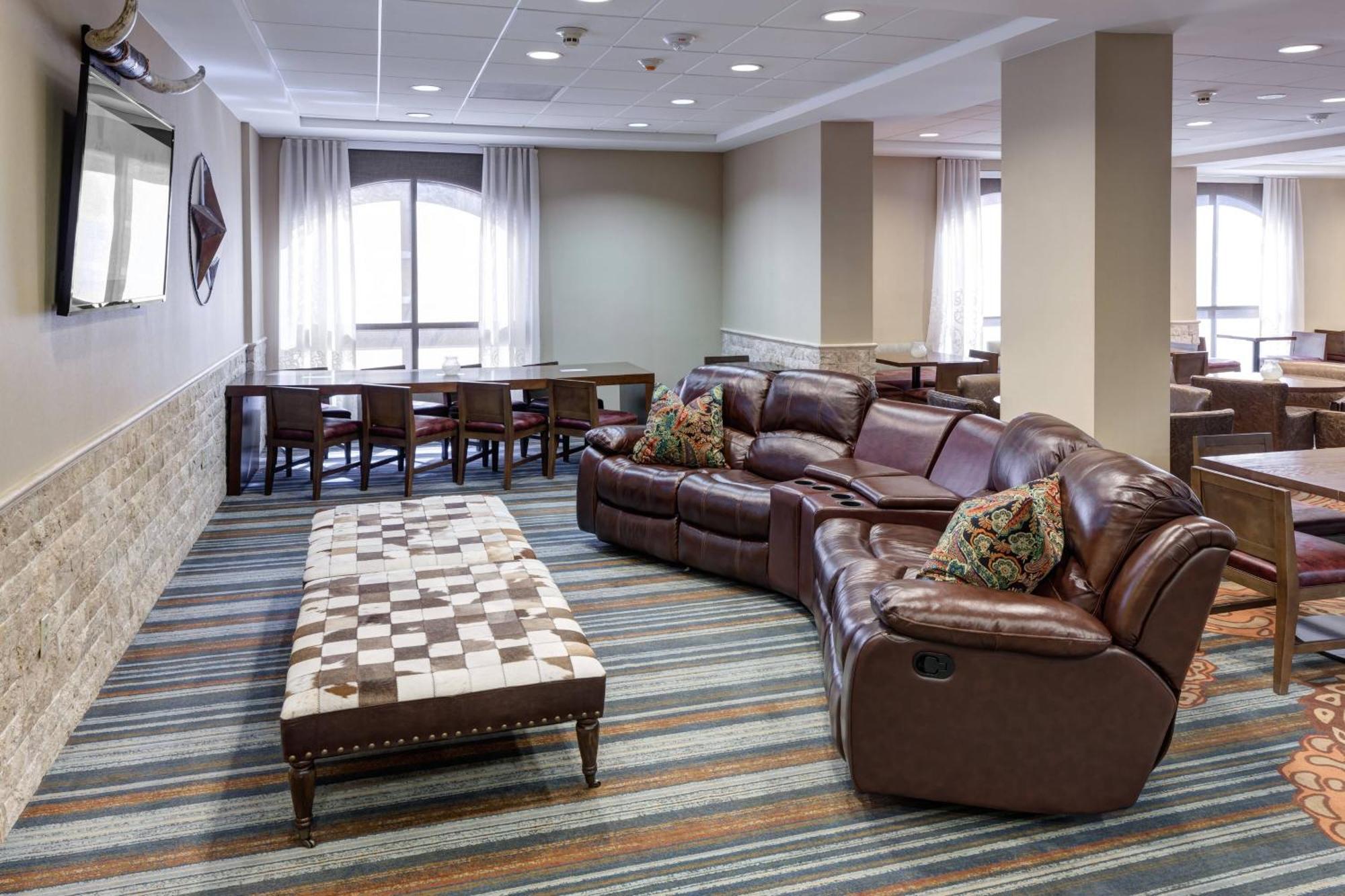 Springhill Suites By Marriott Dallas Downtown / West End Exteriör bild