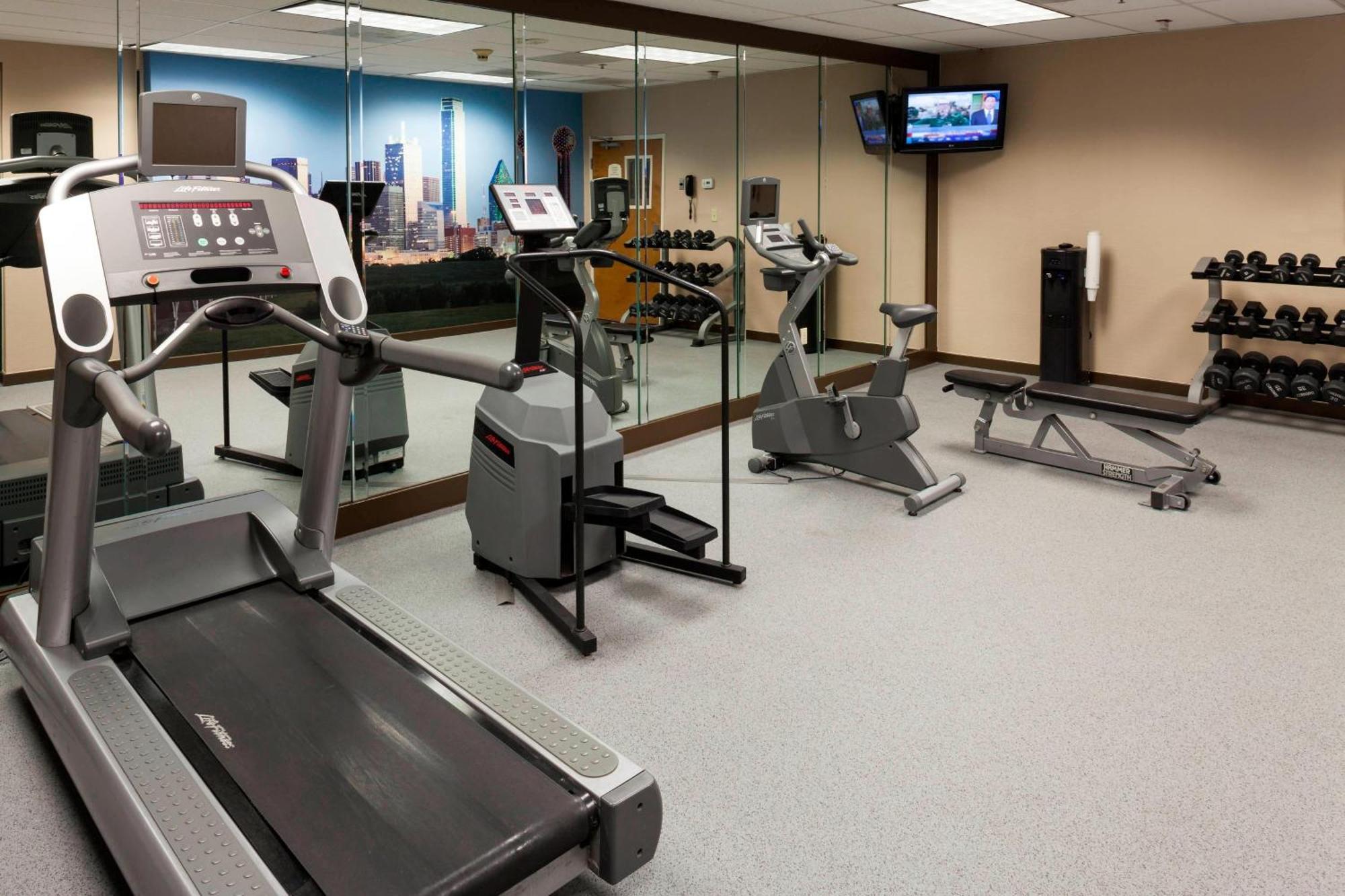 Springhill Suites By Marriott Dallas Downtown / West End Exteriör bild