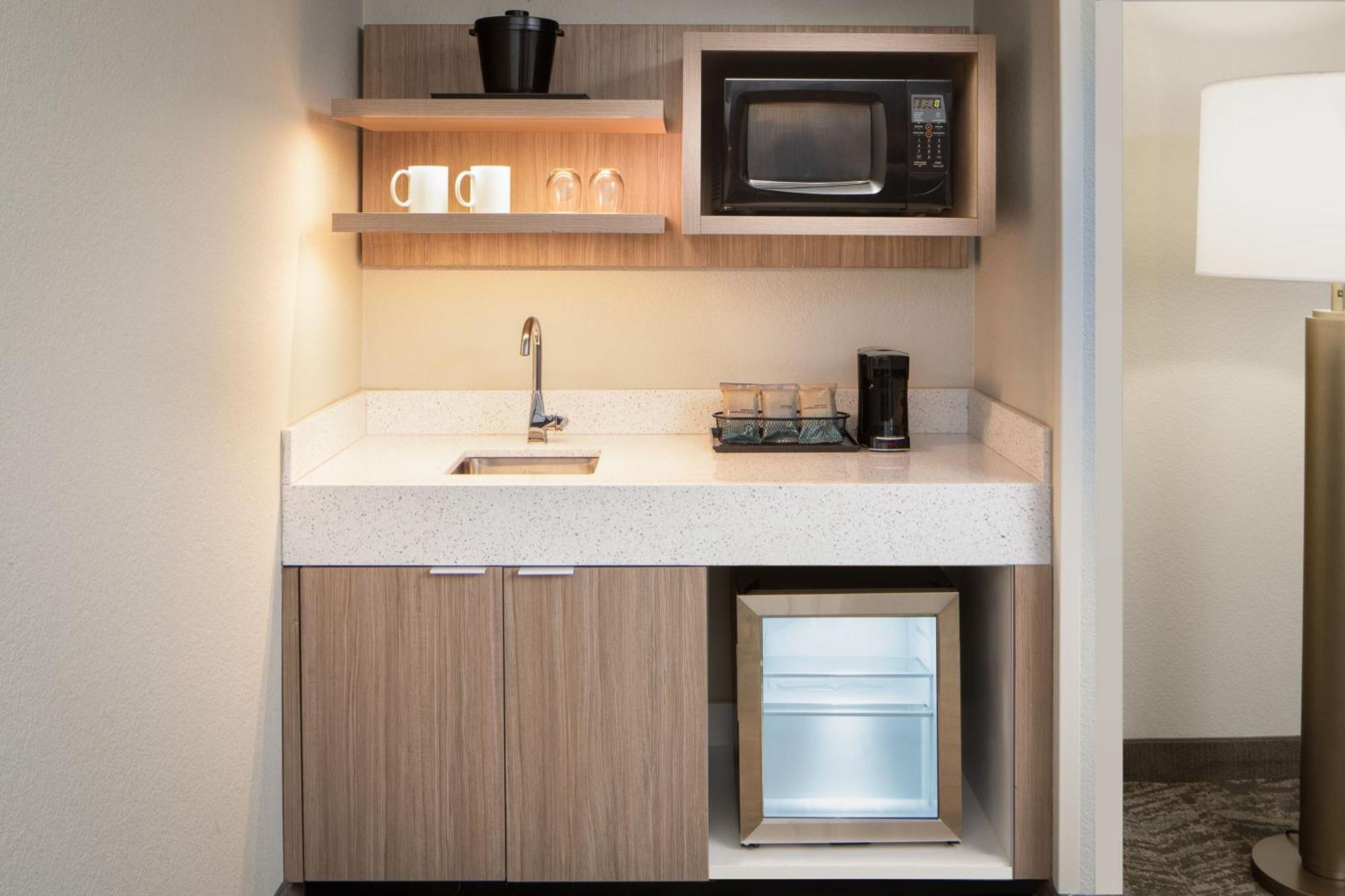 Springhill Suites By Marriott Dallas Downtown / West End Exteriör bild