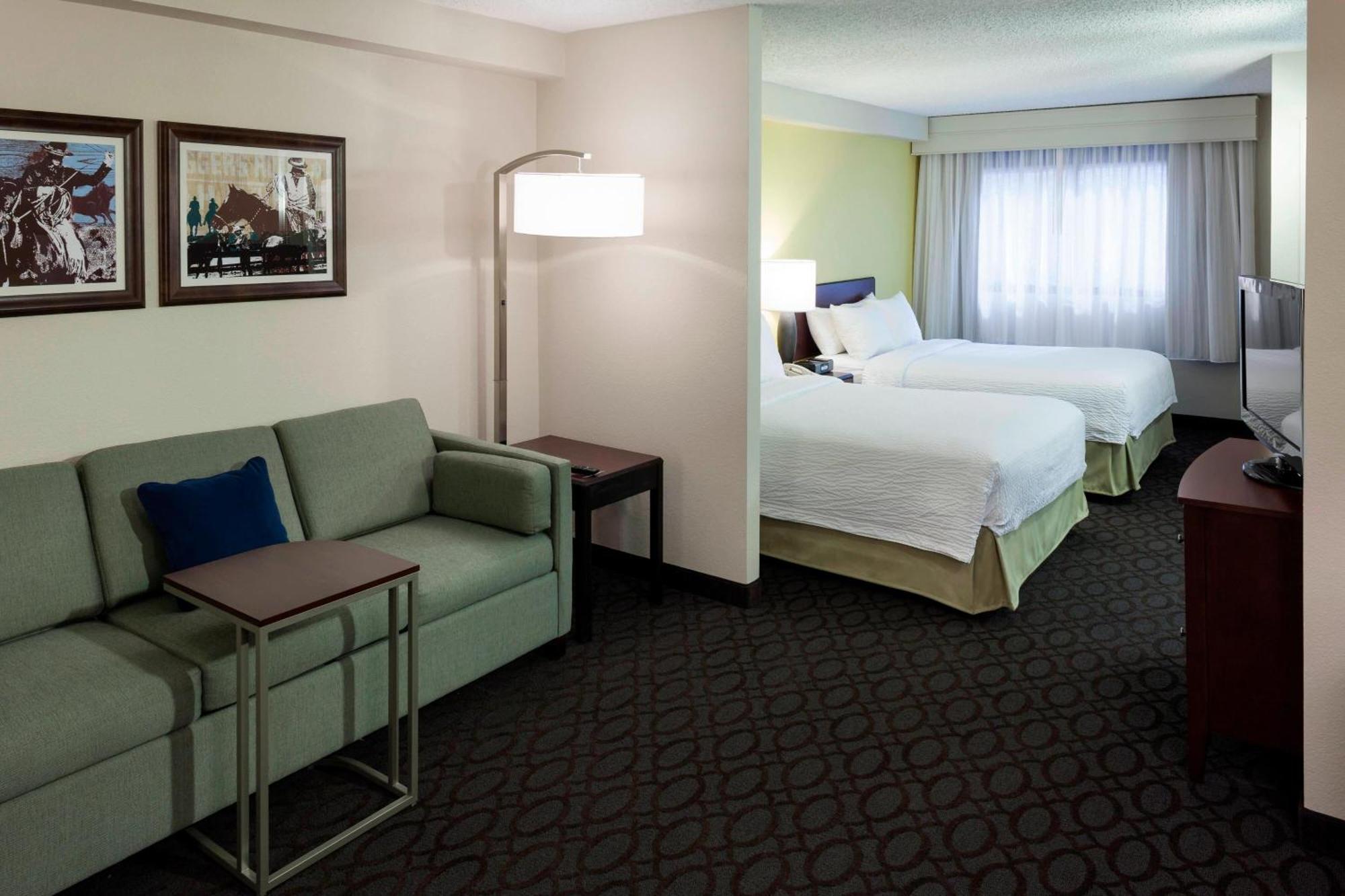 Springhill Suites By Marriott Dallas Downtown / West End Exteriör bild